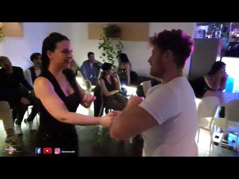 Flavia Rossi & Sascha Pompei / Salsa Social Dancing @ Moodies Latino