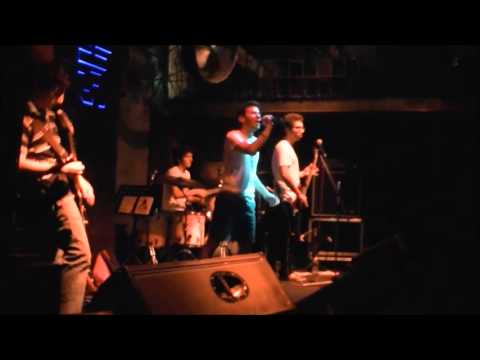 Funk De Bump - Look Around