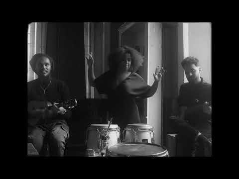 Nôve kretxêu - Nancy Vieira Feat. Acácia Maior