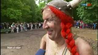 preview picture of video 'Dreckschweinfest in Hergisdorf 2013 - Beitrag MDR Hier ab Vier'