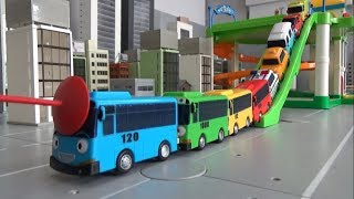 Download lagu 꼬마버스 타요 10대 자동차 주차장 미끄럼틀 장난감 놀이 Tayo The Little Bus 10 Cars Parking Slide Toys Play mp3