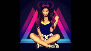 Melissa Molinaro - Shake The World