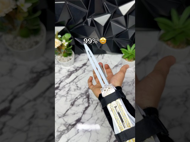 Vídeo relacionado con FIESTAS GUIRCA, S.L. Disfraz de Assassin Creed Mercenario para niño