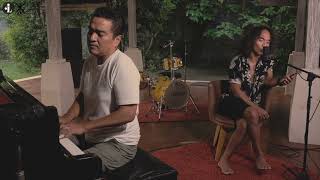 Download lagu Terindah Biruku - Indra Lesmana & Kaka (Live from Sanggar Musik Indra Lesmana) mp3 Download lagu Terindah Biruku - Indra Lesmana & Kaka (Live from Sanggar Musik Indra Lesmana) mp3