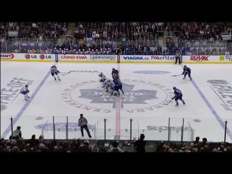 Phil Kessel Goal - Habs 0 vs Leafs 2 - Oct 7th 2010 (HD)