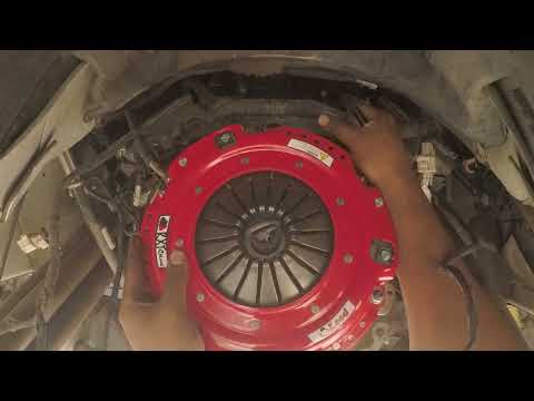 Dodge Challenger Clutch Replacement (Mcleod RXT)