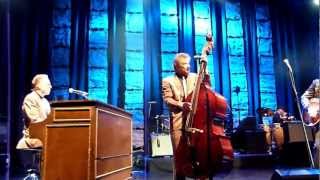 Chris Isaak - I Forgot To Remember To Forget (E Presley cover) - Sentrum Scene, Oslo - 18-10-2012