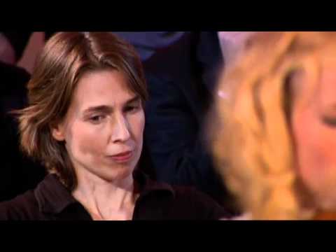 NTR Podium Première Mayke Nas "In and Out"