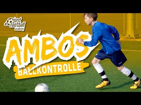 Football Training: Ambos - Ball Control - Technique