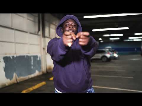 Stain Blixky  - Head Pop (Shot by Haitian Picasso)