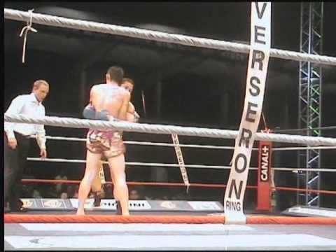 KO Round 1 Yodsanklai vs Lamsongkram Final Thai Boxing Africa 2008