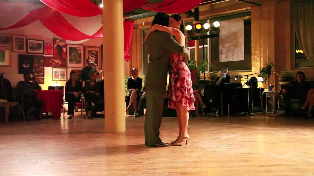 Julio Mendez et Mariana Galassi, "Comme il faut" (tango), (1de3).