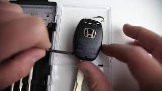 2006 - 2013 Honda CRV Key Battery Replacement Guide