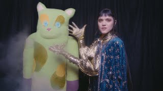 SOKO :: Are You A Magician? (Official Video)