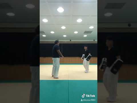 178㌢115㌔前蹴りが来た時の対処法＃Shorts