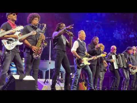 Bruce Springsteen - American Land / Born To Run (KIA Forum, Inglewood, Los Angeles - 9th April 2026)