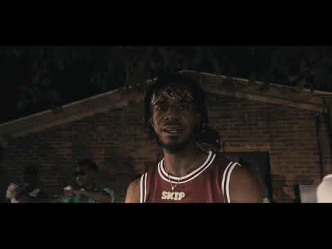 Skip Hardaway - Get At Me (feat. 1Deezy500 & Yung Gunz)  (Official Video)