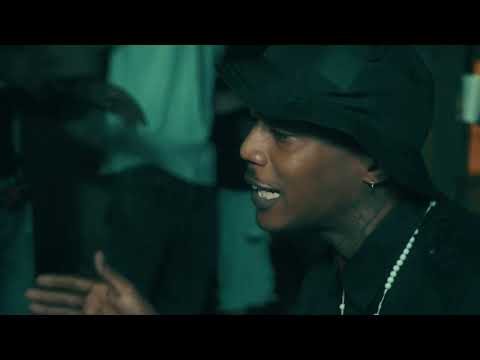 Mainy woo  and New Era