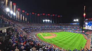 360° VR - Phillies at Mets NLDS Game 4, Last Out from Citi Field Promenade Sec. 501