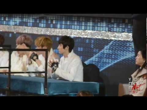 [HOTYEOL] 121229 SBS Gayo Daejun CHANYEOL focus   Hush! Ma boy