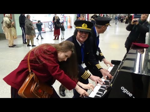 BUNKING OFF SCHOOL TO PLAY PIANO WITH AIRLINE PILOTS