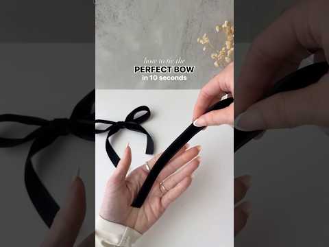 how to tie the PERFECT bow in 10 secs 🎀 #bowtutorial #hairbows #howtotie