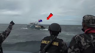 VIDEO AMATIR Australia membandel Aksi saling kejar Pasukan TNI AL dengan Kapal Penyusup AUS Mp4 3GP & Mp3