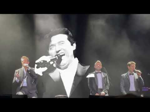 "Hallelujah" with Special Effects Added - IL DIVO Melbourne [23 APR 2022]