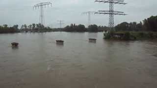 preview picture of video 'Hochwasser 2013 - Pegau, Groitzsch (Elsterhochwasser Weiße Elster Sachsen)'