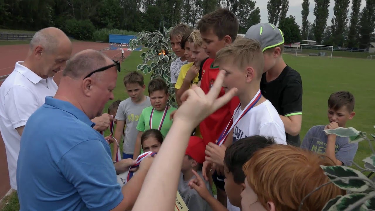 náhled z videa Sportovní hry blanenských ZŠ