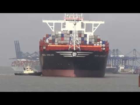 MSC Oscar arriving at the Port of Felixstowe