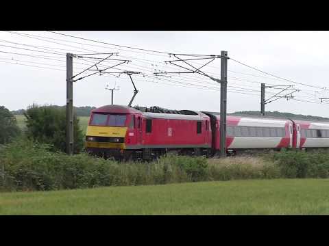 Class 66 and class 90 on Gamston Bank 09/07/18
