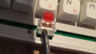 How to take your mechanical keyboard switches out of your keyboard without a switch puller