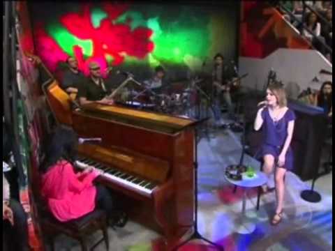 Sandy Leah and Nerina Pallot - Dias Iguais (Live at Altas Horas)