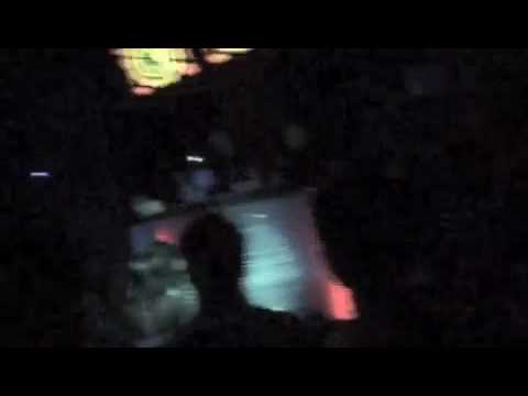 Flutuance live @ W100