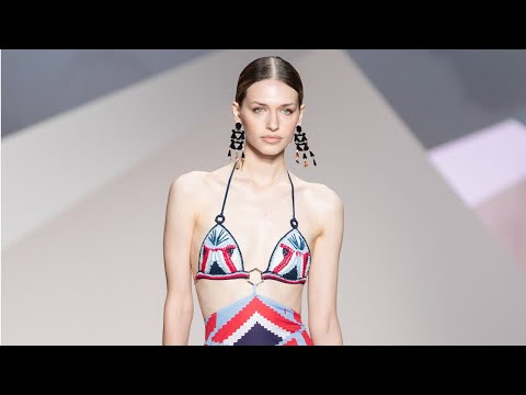 Dolores Cortés 2023 Mercedes-Benz Fashion Week Madrid (Clip)