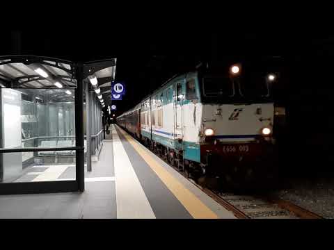 E656.093 ICN 1526 Siracusa-Roma Termini . Stazione Letojanni