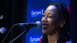 Fatoumata Diawara interprète "Nterini" en live dans Bonjour la France
