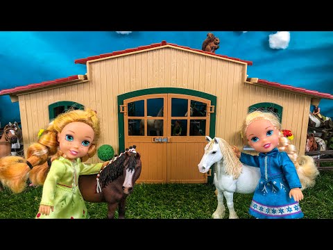 Elsa and Anna toddlers visit Barbie's farm