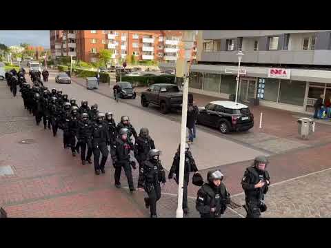 Sylt räumt Punker-Camp: Polizisten marschieren auf