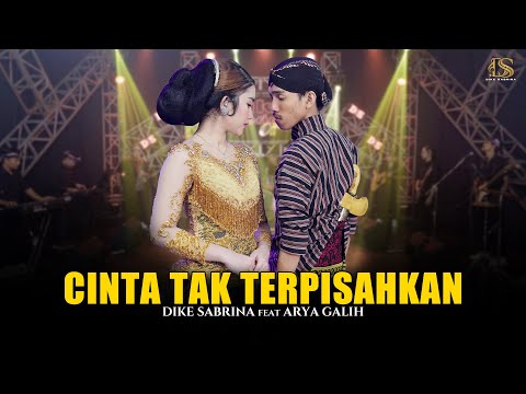 DIKE SABRINA Feat. ARYA GALIH - CINTA TAK TERPISAHKAN (Official Live Music Video) | DS MUSIC