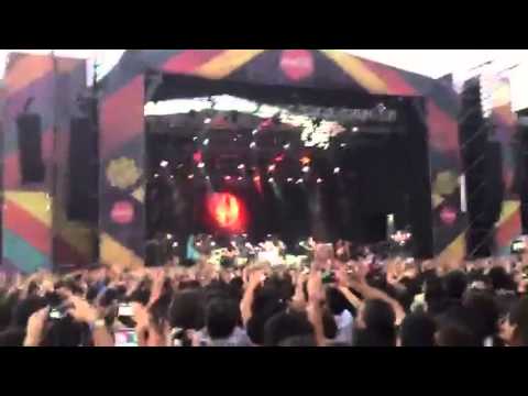 QOTSA + Eddie Vedder - Little Sister