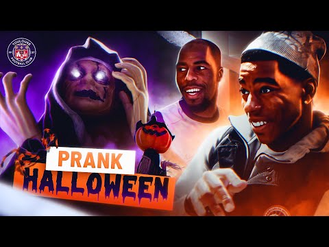 WE'RE TREATING THE TOULOUSE FOOTBALL CLUB PLAYERS FOR HALLOWEEN 🎃👻