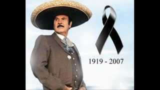 Y por esa calle vive- Antonio Aguilar (con mariachi)