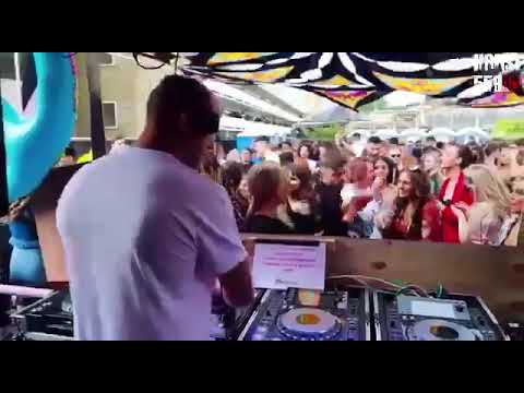 Resident SEAMUS SHEVLIN with a classic in the sunshine at our SOLD OUT Summer Of Love party.