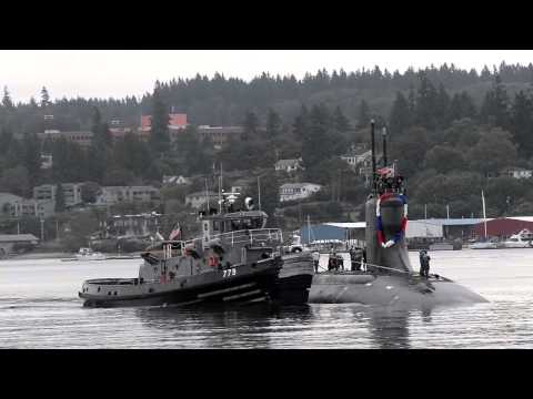 150821 N UD469 031 USS Seawolf