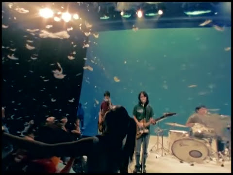 SUNNY DAY SERVICE - SLOW RIDER のサムネイル