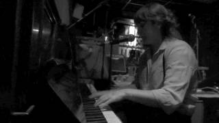 Liz Green - Where The River Don't Flow - Live Blues Kitchen Camden London 2011