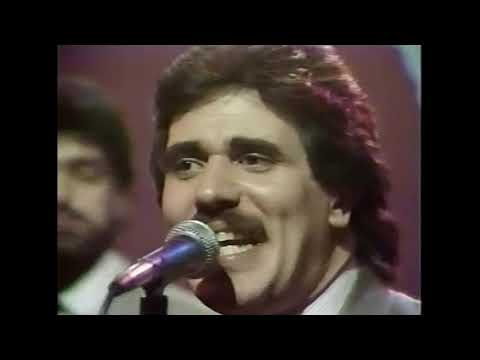 EL BOHEMIO-LUIS PERICO ORTIZ canta ROBERTO LUGO-Programa IMAGENES