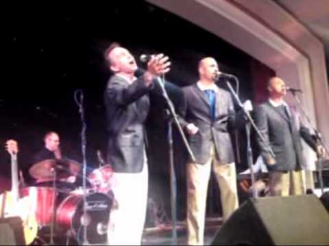 THE ROOMATES    I WONDER WHY